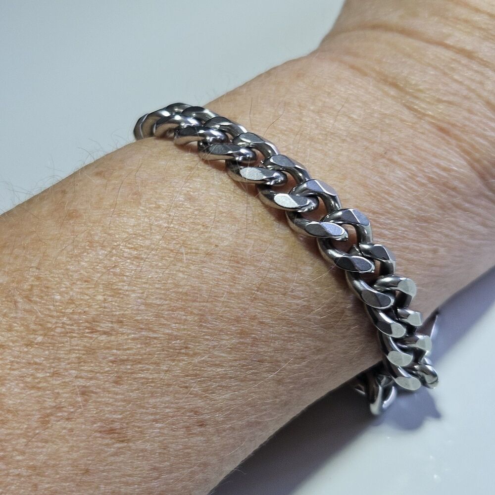 Solid Polished Stainless Steel Cuban link Bracelet 8.5"